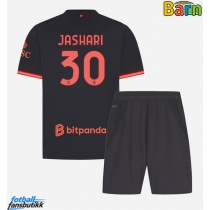 AC Milan Ardon Jashari #30 Tredjedraktsett Barn 2026-27 Kortermet (+ Korte bukser)